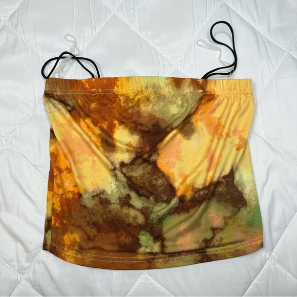 Full‎ Circle Trends Women's Size Medium Yellow Watercolor Strappy Crop Top NWT - Picture 1 of 3